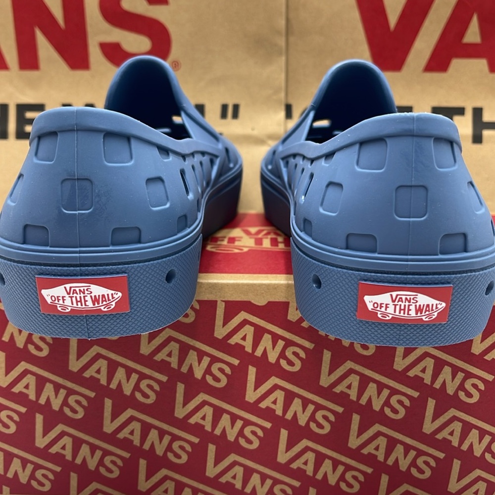 Vans Men’s Slip-On Trk Captains Blue 
VN0A5HF8ZR8
Sneakers - Picture 13 of 16